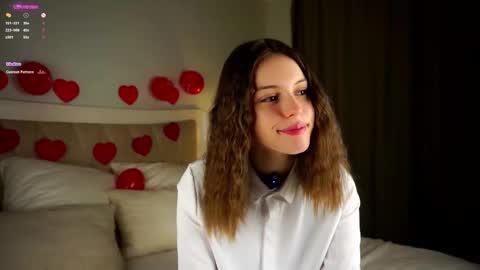 Snapshot of aislyfarran chatting on February 16, 1:14 am Aliza online show from February 16, 1:14 am
