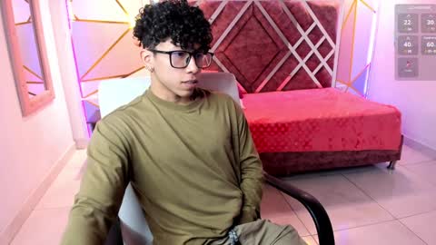 Snapshot of akazaboy chatting on January 25, 4:13 am akazaboy online show from January 25, 4:13 am