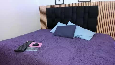 Snapshot of alana_cherryy chatting on September 9, 3:17 am Alana Garcia online show from September 9, 3:17 am