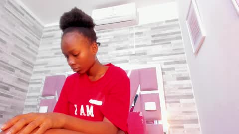 Snapshot of alana_roos chatting on February 11, 9:35 pm Alana online show from February 11, 9:35 pm
