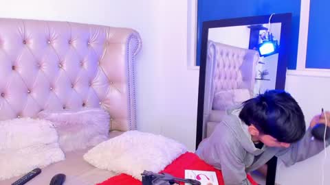 Alan online show from January 30, 3:08 pm