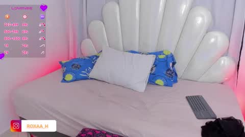 Snapshot of alehank chatting on September 14, 5:54 am Roxana online show from September 14, 5:54 am