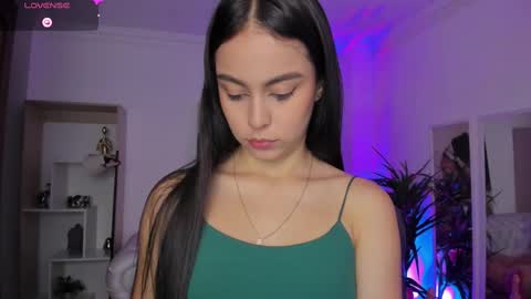 Snapshot of alejaa___ chatting on March 3, 2:28 pm Alejandra online show from March 3, 2:28 pm