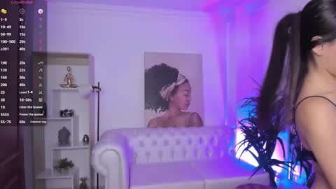Snapshot of alejaa___ chatting on February 19, 6:21 pm Alejandra online show from February 19, 6:21 pm