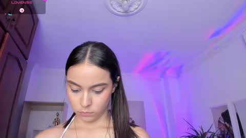 Snapshot of alejaa___ chatting on March 5, 5:39 pm Alejandra online show from March 5, 5:39 pm