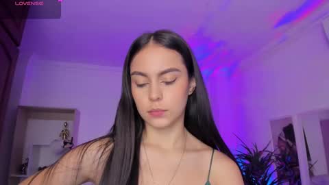 Snapshot of alejaa___ chatting on March 3, 5:31 pm Alejandra online show from March 3, 5:31 pm