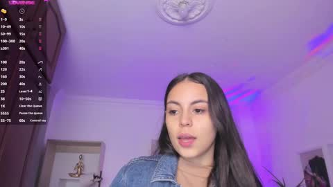 Snapshot of alejaa___ chatting on February 12, 11:07 am Alejandra online show from February 12, 11:07 am