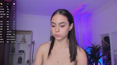 Snapshot of alejaa___ chatting on February 19, 9:25 pm Alejandra online show from February 19, 9:25 pm