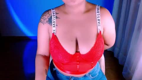 Snapshot of alejandra_conde chatting on March 9, 7:23 am Alejandra online show from March 9, 7:23 am