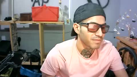 alejandropppzz online show from January 16, 1:37 am