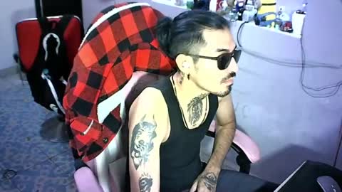 alejandropppzz online show from September 11, 10:27 am