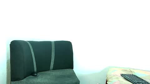 alejo_21cm online show from December 18, 10:02 pm