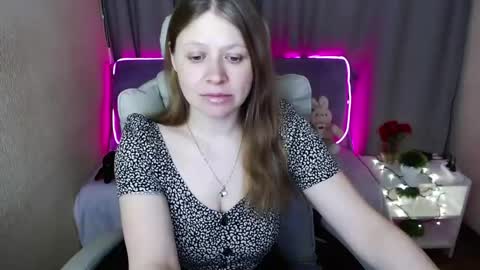 Snapshot of alekasamui chatting on March 11, 1:26 am Aleksa online show from March 11, 1:26 am
