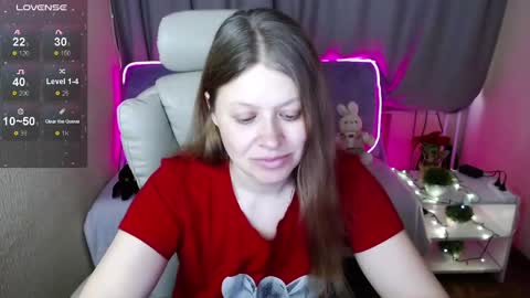 Snapshot of alekasamui chatting on March 4, 3:44 am Aleksa online show from March 4, 3:44 am