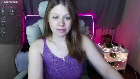 Snapshot of alekasamui chatting on January 22, 4:02 am Aleksa online show from January 22, 4:02 am