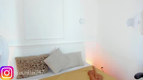 Snapshot of aleksandra_miller chatting on March 8, 12:30 pm Aleksandra online show from March 8, 12:30 pm