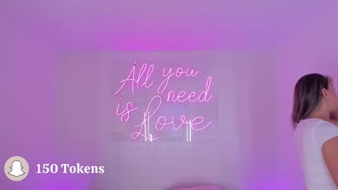Snapshot of aleksandra_miller chatting on September 22, 12:20 pm Aleksandra online show from September 22, 12:20 pm