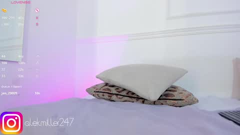 Snapshot of aleksandra_miller chatting on February 17, 3:22 pm Aleksandra online show from February 17, 3:22 pm