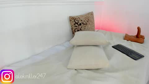 Snapshot of aleksandra_miller chatting on February 26, 3:10 pm Aleksandra online show from February 26, 3:10 pm