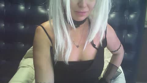 Luly online show from February 7, 3:13 am