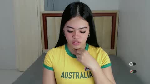 Snapshot of alesha_vibe_me chatting on September 19, 11:03 am alesha_vibe_me online show from September 19, 11:03 am