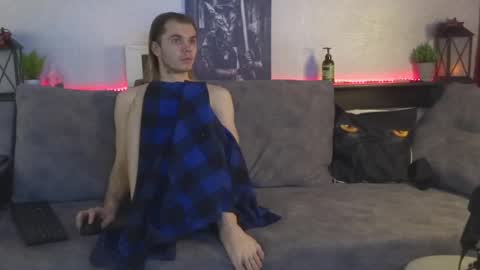 alex_brown7 online show from March 3, 11:46 pm