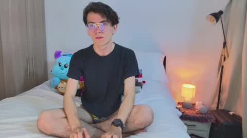 Snapshot of alex_kay_ chatting on September 19, 11:08 pm alex_kay_ online show from September 19, 11:08 pm
