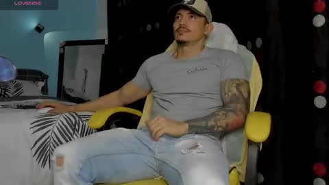 alex_sthorm online show from September 16, 2:13 am
