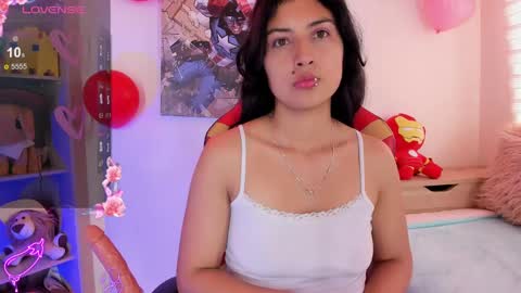 Snapshot of alexa_grey_1 chatting on February 10, 4:25 pm alexa online show from February 10, 4:25 pm