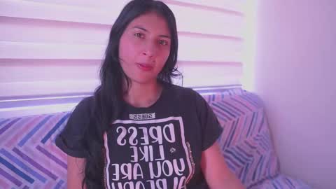 Snapshot of alexa_grey_1 chatting on January 21, 4:48 pm alexa online show from January 21, 4:48 pm