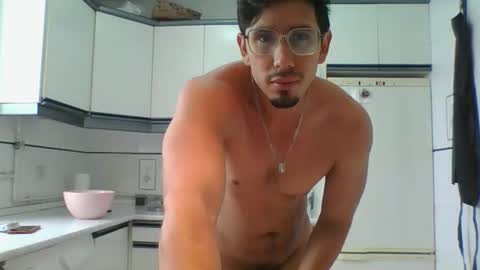 Snapshot of alexandbrandom chatting on September 13, 11:34 am Dotados online show from September 13, 11:34 am