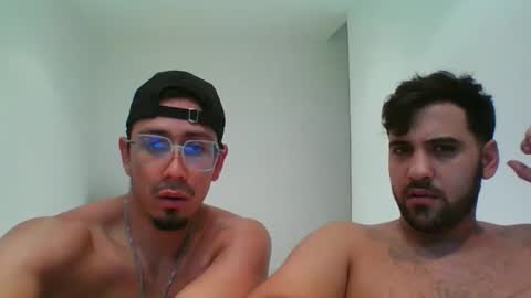 Snapshot of alexandbrandom chatting on September 17, 11:30 pm Dotados online show from September 17, 11:30 pm