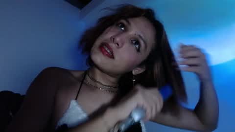 Snapshot of alexandra_lorens chatting on December 5, 9:44 pm geo online show from December 5, 9:44 pm