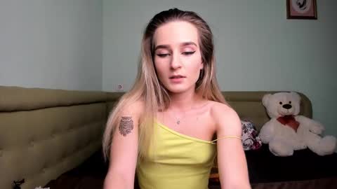 Snapshot of alexasweetblonde chatting on February 12, 7:56 pm Alexa online show from February 12, 7:56 pm