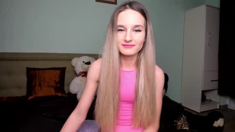 Snapshot of alexasweetblonde chatting on February 28, 9:23 pm Alexa online show from February 28, 9:23 pm