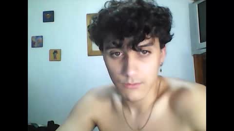 Snapshot of alexbbooy chatting on February 28, 3:37 am Alex online show from February 28, 3:37 am
