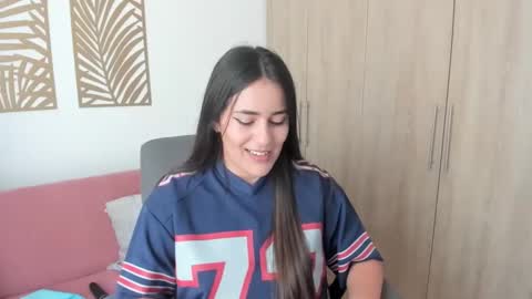 Snapshot of alexeii_grey chatting on January 23, 9:29 pm alexeii_grey online show from January 23, 9:29 pm