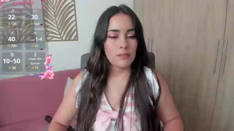 Snapshot of alexeii_grey chatting on December 20, 8:01 pm alexeii_grey online show from December 20, 8:01 pm