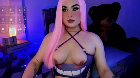 Snapshot of alexia_mattel chatting on January 26, 2:35 am alexia mattel online show from January 26, 2:35 am