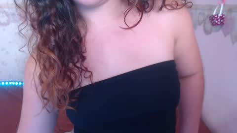 Snapshot of alexiarestrepo chatting on March 11, 6:08 pm Alexia online show from March 11, 6:08 pm