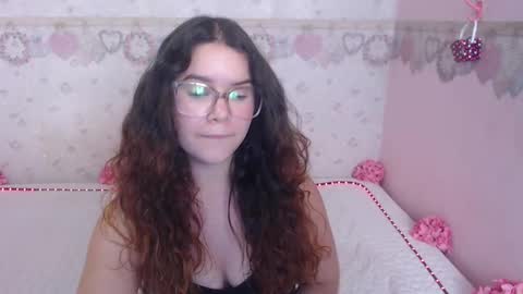 Snapshot of alexiarestrepo chatting on February 13, 3:14 pm Alexia online show from February 13, 3:14 pm