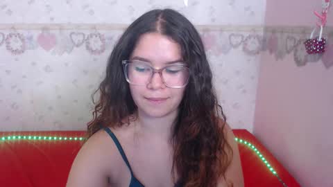 Snapshot of alexiarestrepo chatting on February 17, 6:28 pm Alexia online show from February 17, 6:28 pm