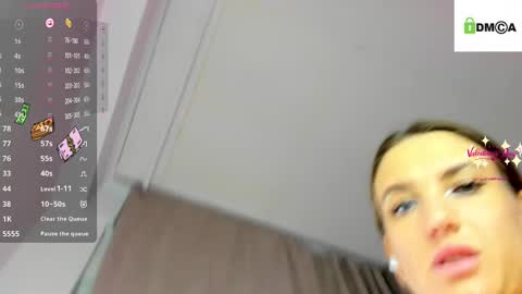 Alexis   Mon Tue Wed Thu Fri 7 GMT 0100am-0700am  online show from February 13, 11:58 pm