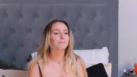 Alexis online show from September 17, 6:28 am
