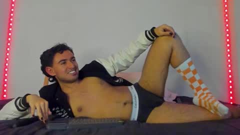 Snapshot of alexxx_savage chatting on September 15, 3:19 am Alexander online show from September 15, 3:19 am
