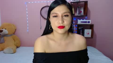 alixia online show from March 4, 10:38 pm