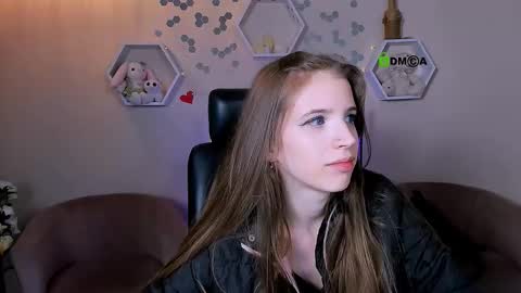 alice_cold online show from September 19, 2:10 pm