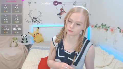 Snapshot of alice_d0ll chatting on February 6, 5:46 am Alice online show from February 6, 5:46 am