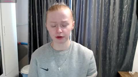 Snapshot of alice_d0ll chatting on February 15, 9:05 am Alice online show from February 15, 9:05 am