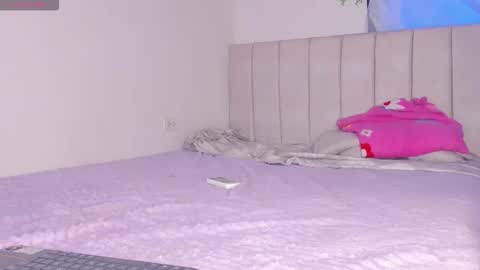 Snapshot of alice_guzman1 chatting on September 12, 7:27 pm ALICE Alice guzman online show from September 12, 7:27 pm